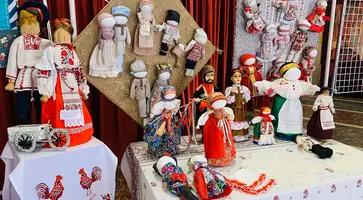 Рушники и куклы-мотанки были представлены на фестивале в Кропоткине