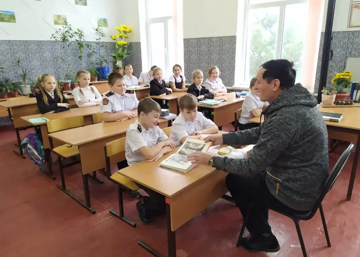 Четвероклассники лосевской школы учатся снимать кино