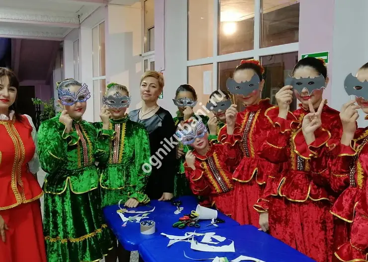 В Ночь искусств в казанском Доме культуры танцевали «Зумбу»