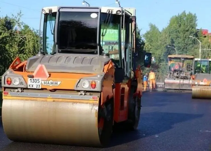 Дорожники Кавказского участка ДСУ-7 ведут ремонт сельских автомобильных дорог в Кавказском районе
