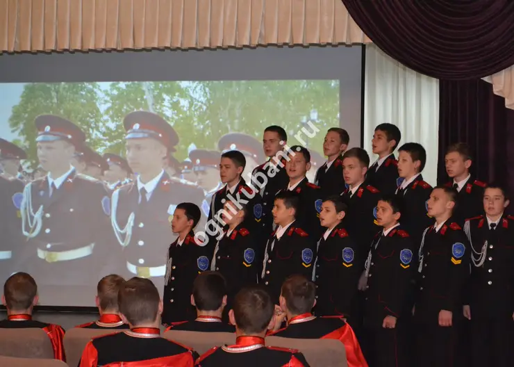Суворовский урок получили кадеты