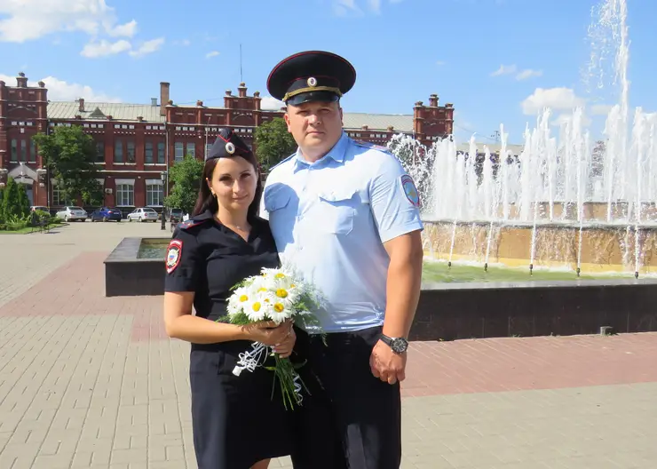 Супруги Старых вместе служат в ОМВД России по Кавказскому району