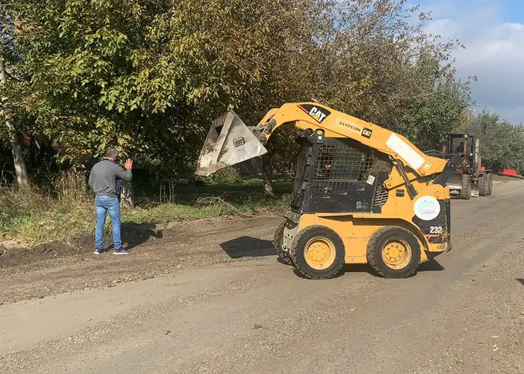 Дорожные службы приступили к ремонту участка дороги на перекрестке улиц Деповской и Полевой