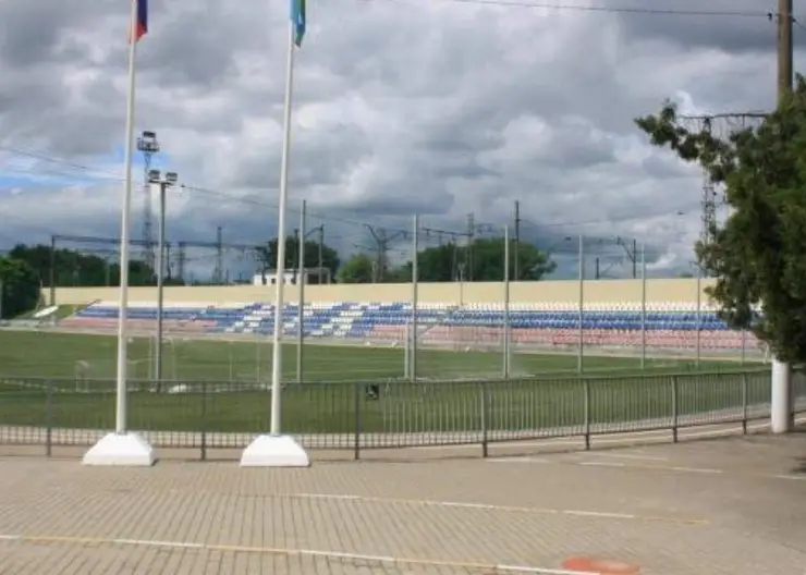 Стадион «Локомотив» на недельном перерыве