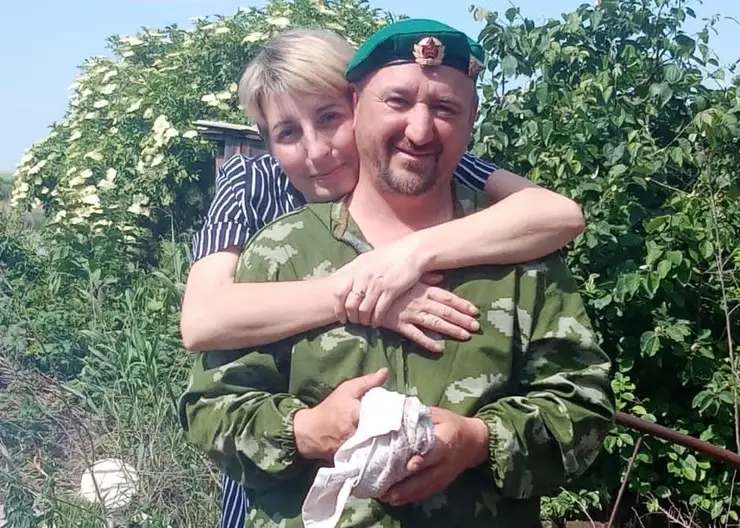Александра Грязева из хутора Привольного провожали в зону специальной военной операции всей семьей
