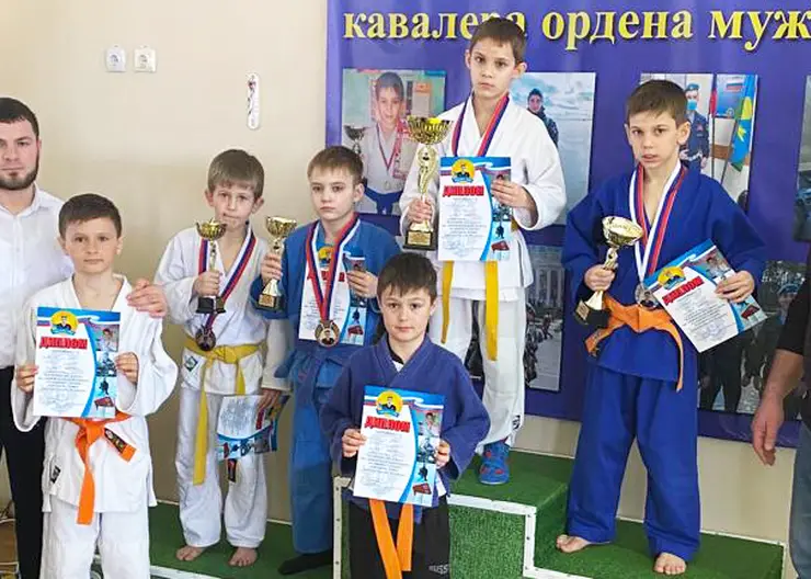 Наши дзюдоисты победили на районных соревнованиях в Новокубанске