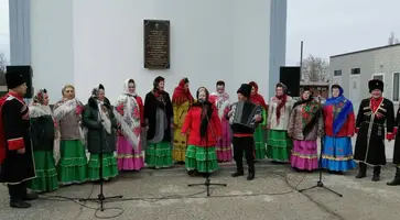 Этой весной творческому коллективу городского Дома культуры — народному хору линейных казаков «Раздолье» — исполнилось 45 лет