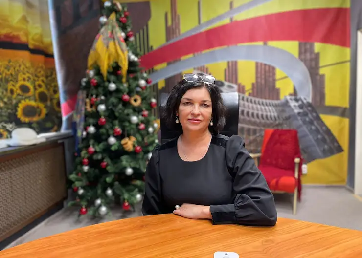 Главный редактор газеты «Огни Кубани» Марина Смирнова дала часовое интервью в эфире радио «Казак FM»
