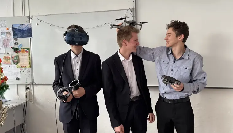 photo_5314586077194554691_y