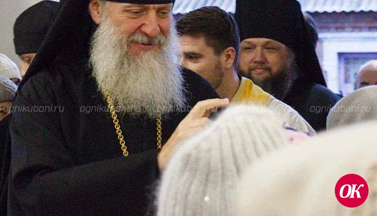 14 января, в праздник Обрезания Господня и день памяти святителя Василия Великого, которые Православная церковь отмечает 14 января, Покровский собор с архипастырским визитом посетил епископ Тихорецкий и Кореновский Стефан