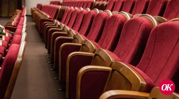 В зрительном зале Дома культуры поселка Степного идет ремонт