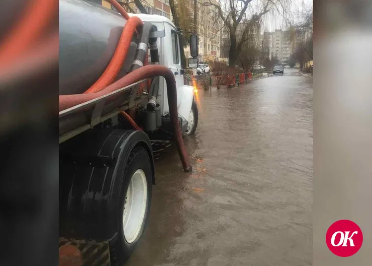 В Кропоткине откачивают воду с городских улиц