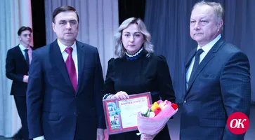 Виталий Очкаласов поздравил женщин района с наступающим Международным женским днём