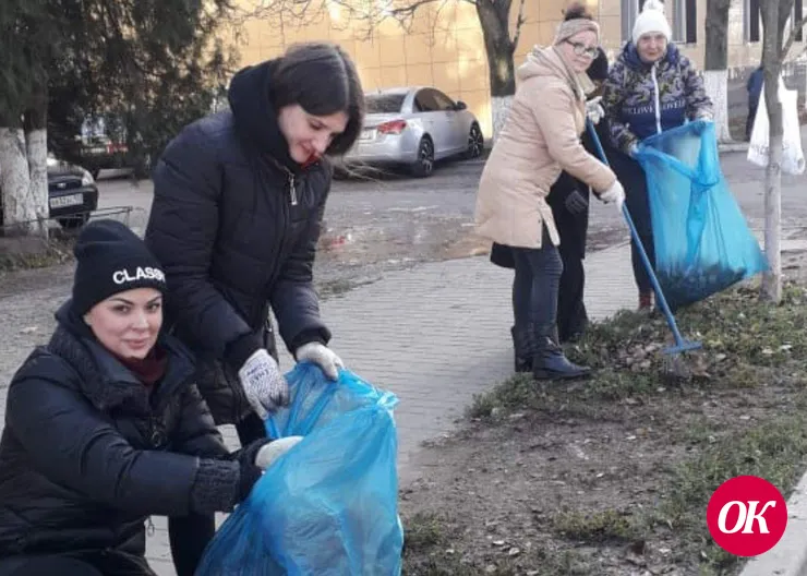 Сотрудники краеведческого музея Кропоткина вышли на субботник