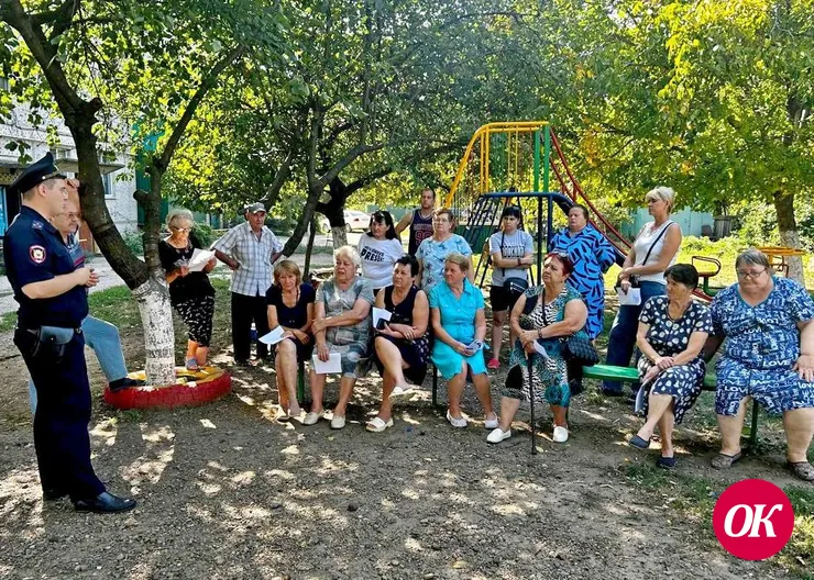 В Кавказском районе правоохранители совместно с администрацией провели профилактическое мероприятие по повышению правовой грамотности населения