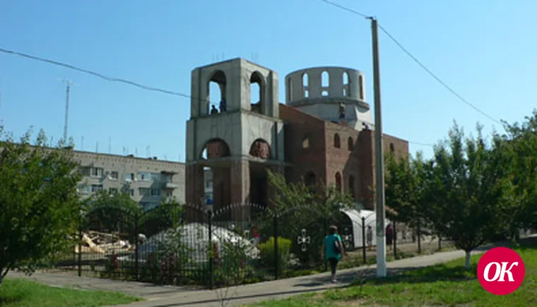 Растет храм Петра и Павла