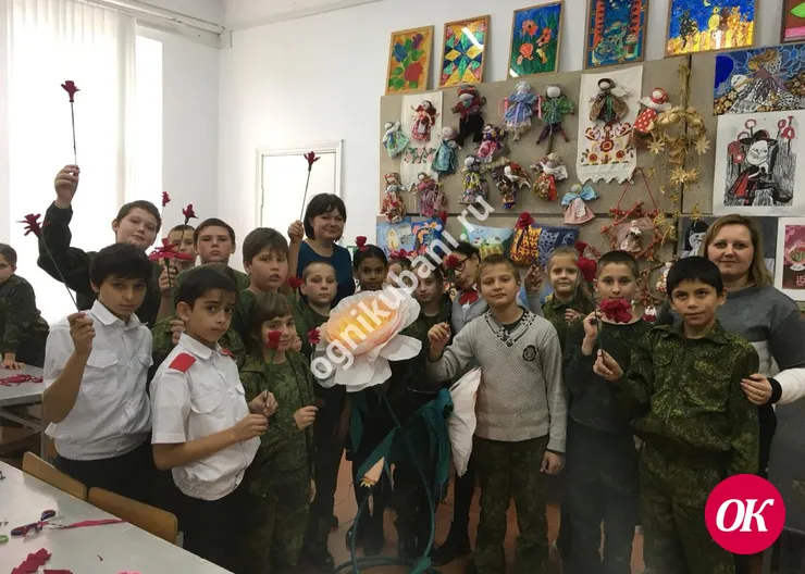 Выставка детских художественных работ «Мамины глаза» открывается в Доме культуры станицы Казанской