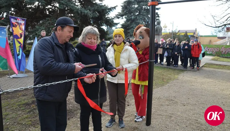 В станице Кавказской построили воркаут-площадку