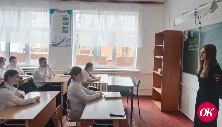 В Кавказском районе полицейские провели беседу по профилактике терроризма и экстремизма в подростковой среде