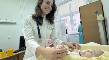 photo_5422775431498691477_y