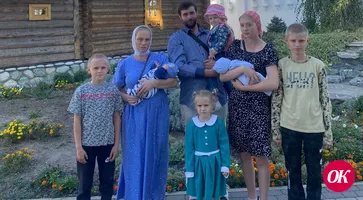 Многодетным родителям Александре и Евгению Шумиловым из станицы Кавказской помогает в воспитании детей вера в Бога