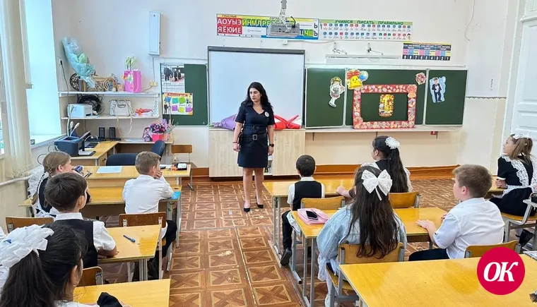 Полицейские провели уроки правовых знаний для несовершеннолетних