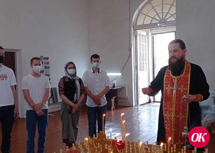 Панихиду по жертвам трагедии в казанской гимназии №175 совершили в Покровском соборе г.Кропоткина