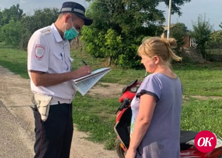 Дорожные полицейские проводят разъяснительные беседы с владельцами мототранспорта