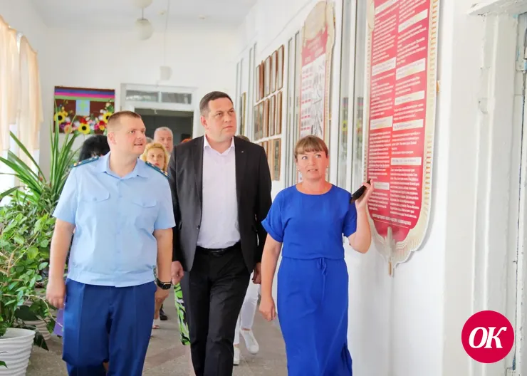 Ход ремонтных работ проверили в школах Кавказского района