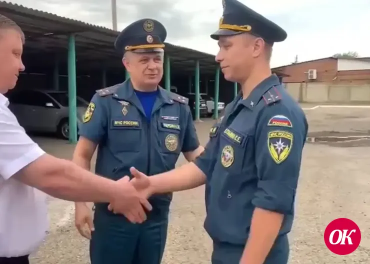 Награды за спасенные жизни вручили сегодня пожарным