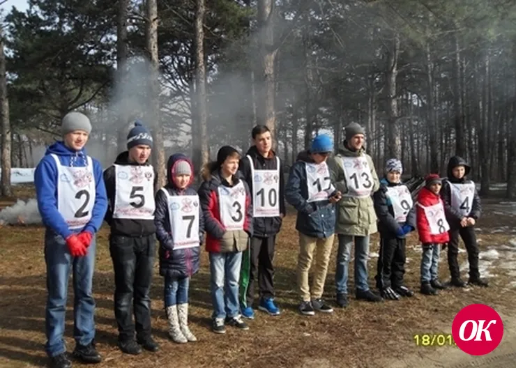 Тридцать пар лыж