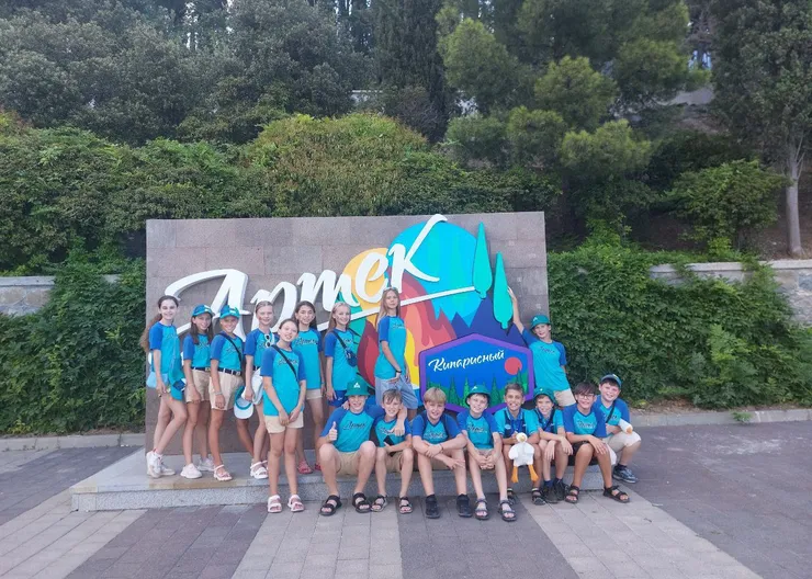https://ognikubani.ru/wp-content/uploads/2023/09/photo_5438169522000480511_y