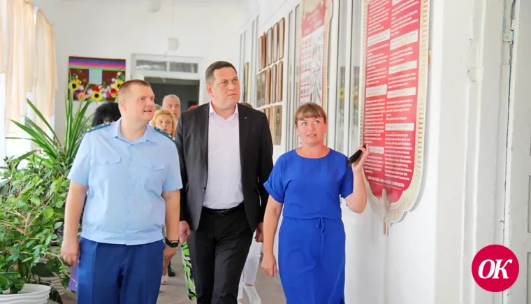 Ход ремонтных работ проверили в школах Кавказского района