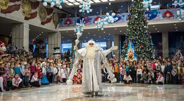 https://ognikubani.ru/wp-content/uploads/2019/12/ded_moroz_kreml_