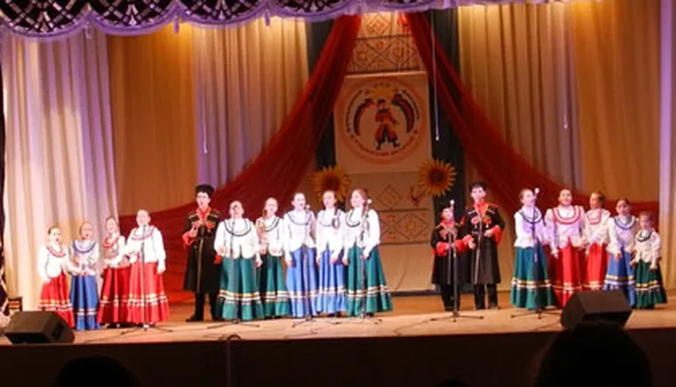 http://www.ognikuban.tw1.ru/wp-content/uploads/2017/04/DSCNchorus33873___