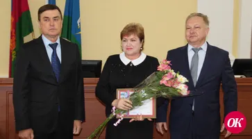 В честь Дня местного самоуправления глава Кавказского района Виталий Очкаласов поблагодарил руководителей ТОС