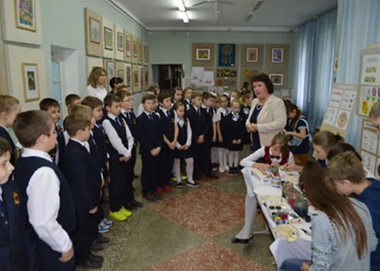 http://www.ognikuban.tw1.ru/wp-content/uploads/2016/05/DSC_0091denonkritih_dverei