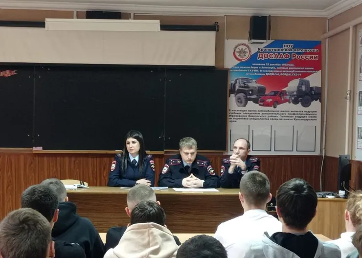 https://ognikubani.ru/wp-content/uploads/2022/11/КСЕНОФОБИЯ-БРЮХОВЕЦКИЙ-1