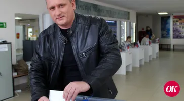На избирательном участке в спорткомплексе «Олимп» с утра многолюдно