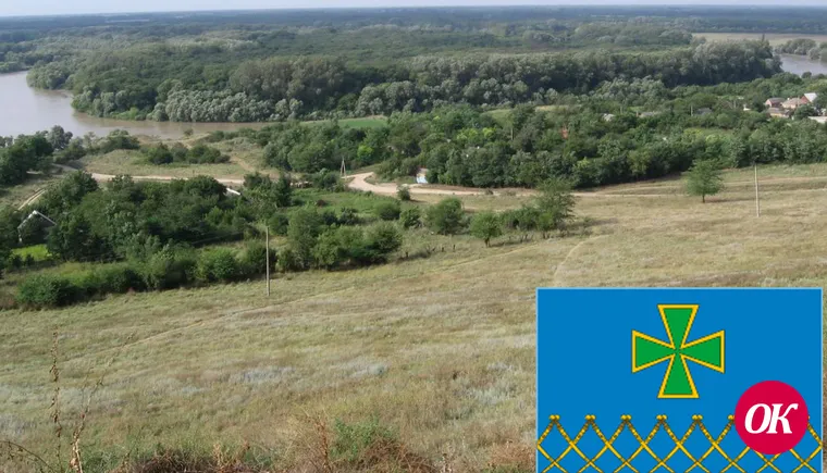 В станице Казанской уложили 100 м асфальтового покрытия вдоль будущего спортивного комплекса. Продолжается ремонт гравийных дорог.