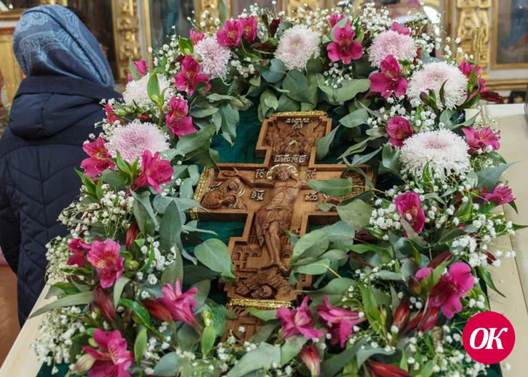 Православные христиане отмечают Крестопоклонную неделю