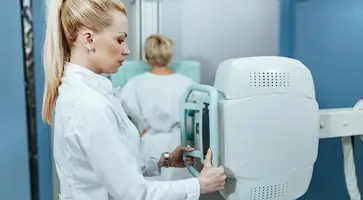 https://ognikubani.ru/wp-content/uploads/2023/03/female-doctor-taking-xray-of-a-patient-in-examination-room-at-the-hospital