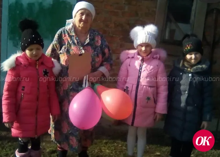 Блокадницу поздравили с годовщиной освобождения Ленинграда