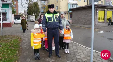 <strong>Госавтоинспекторы Кавказского района совместно с дошкольным отрядом ЮИД провели акцию «Возьми ребенка за руку!»</strong>