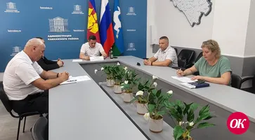 Водоснабжение многоквартирных домов и помощь бойцу СВО обсудили участники приема граждан по личным вопросам