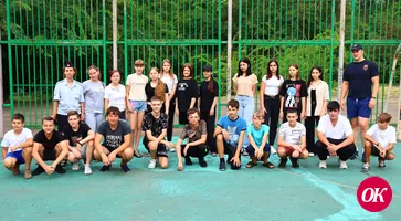 Полицейские Кавказского района и общественники провели в городских школах «Зарядку со стражем порядка»