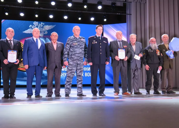 ветераны с Брюховым