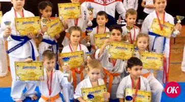 Каратисты из станицы Кавказской в один день победили в двух первенствах