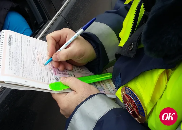 Автолюбитель управлял автомобилем по поддельным правам