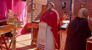 photo_5373237978786292185_y